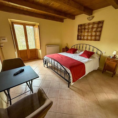 Sognando Bominaco - Dimora San Pellegrino Hotel Екстериор снимка